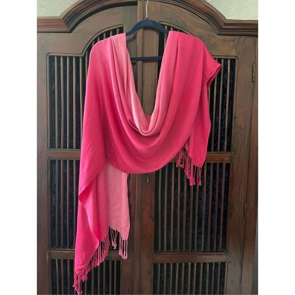 Ombre pink scarf - Picture 1 of 3